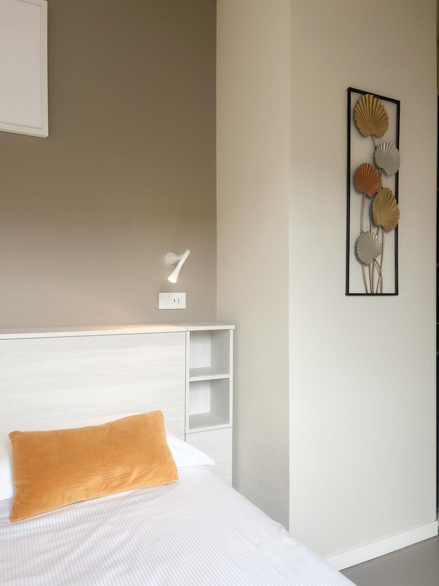 Comecasa 10 Minutes Walk From Duomo 2 Bedroom Apartment Milão Exterior foto